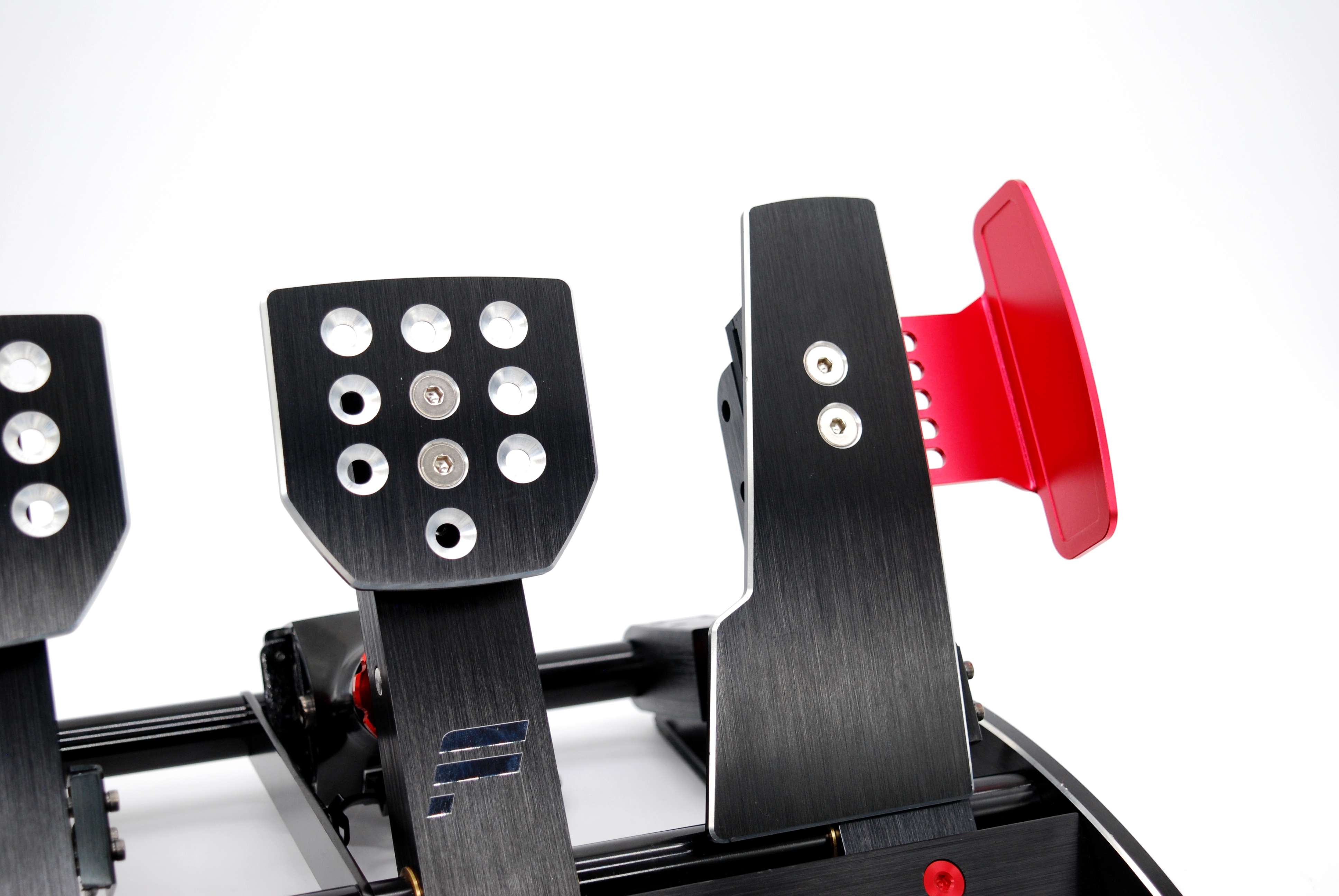 pedal-side-foot-support-for-fanatec-clubsport-v3-pedals-4